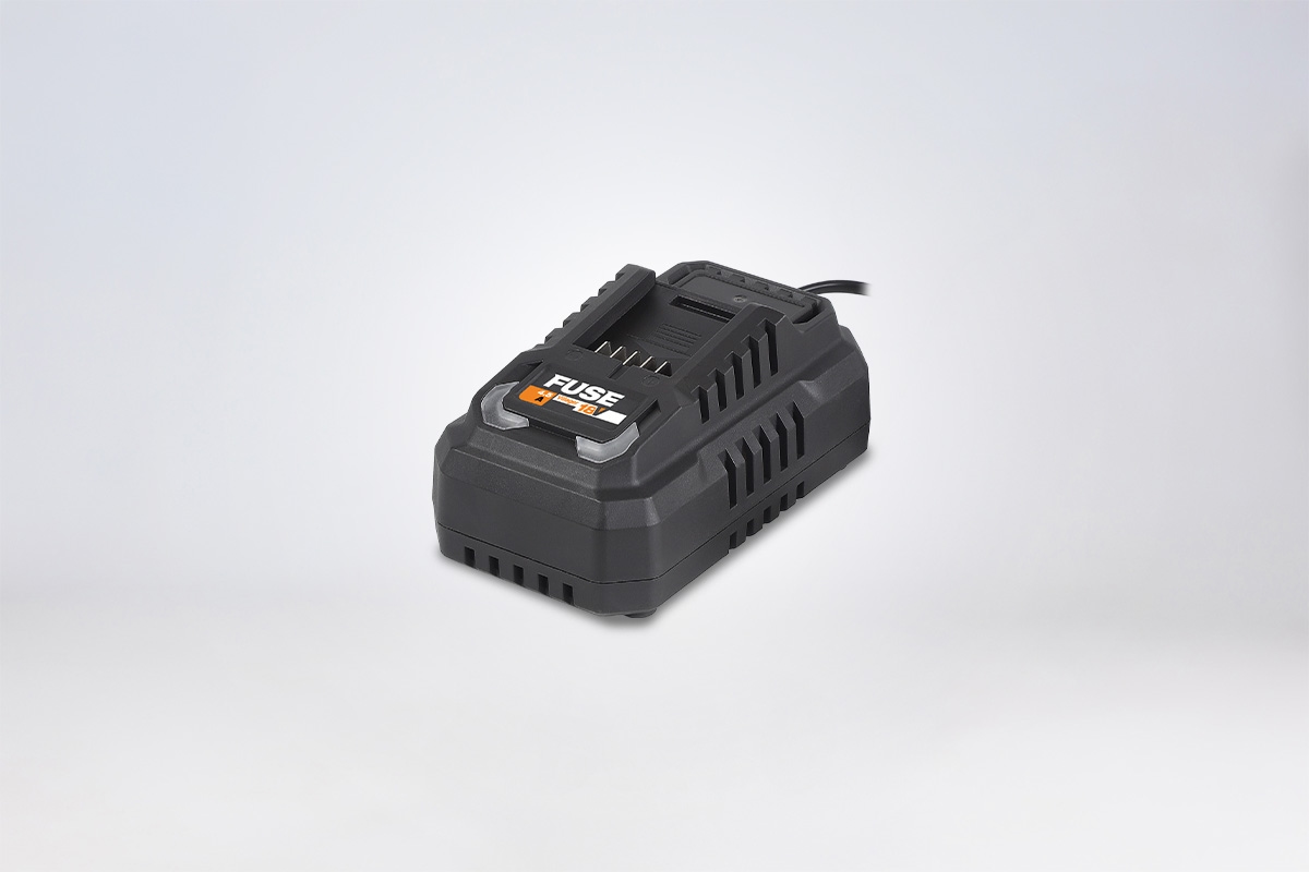 FUSE 18V brzi punjač  4,5A